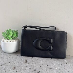 NWT Coach LARGE CORNER ZIP WRISTLET